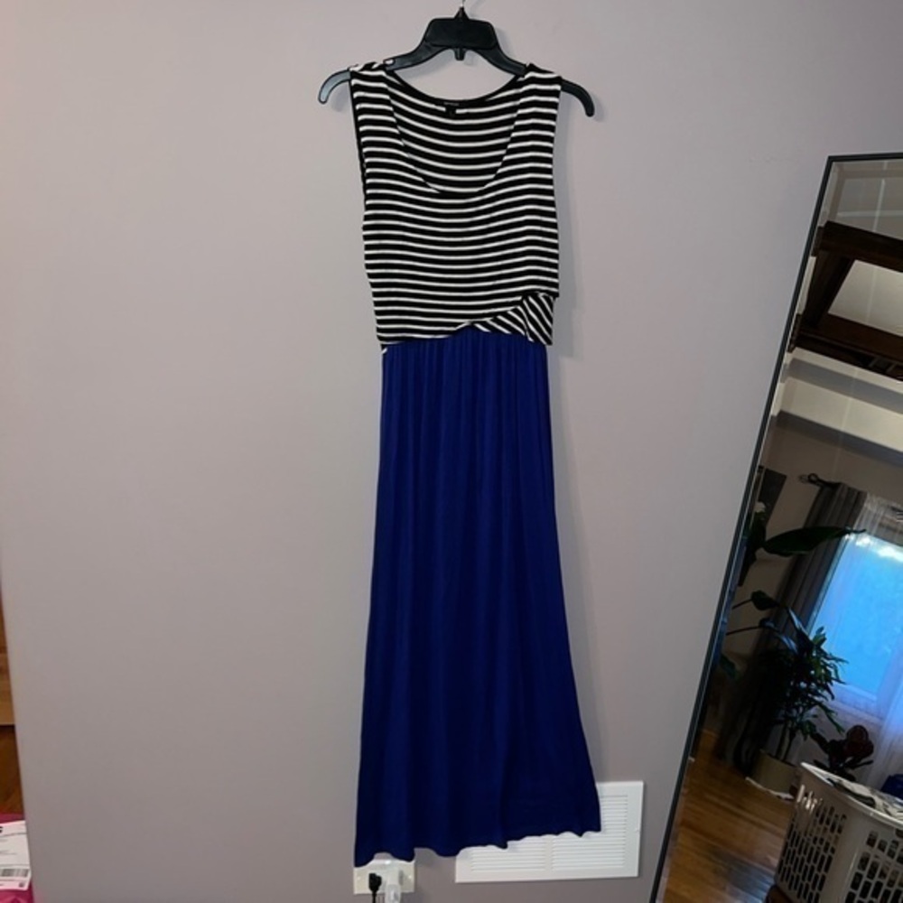 black and white strip top and royal blue maxi dress Espresso small
